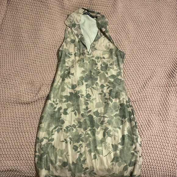 Motel Green Blurred Floral Dress. Worn once! - Picture 2 of 3